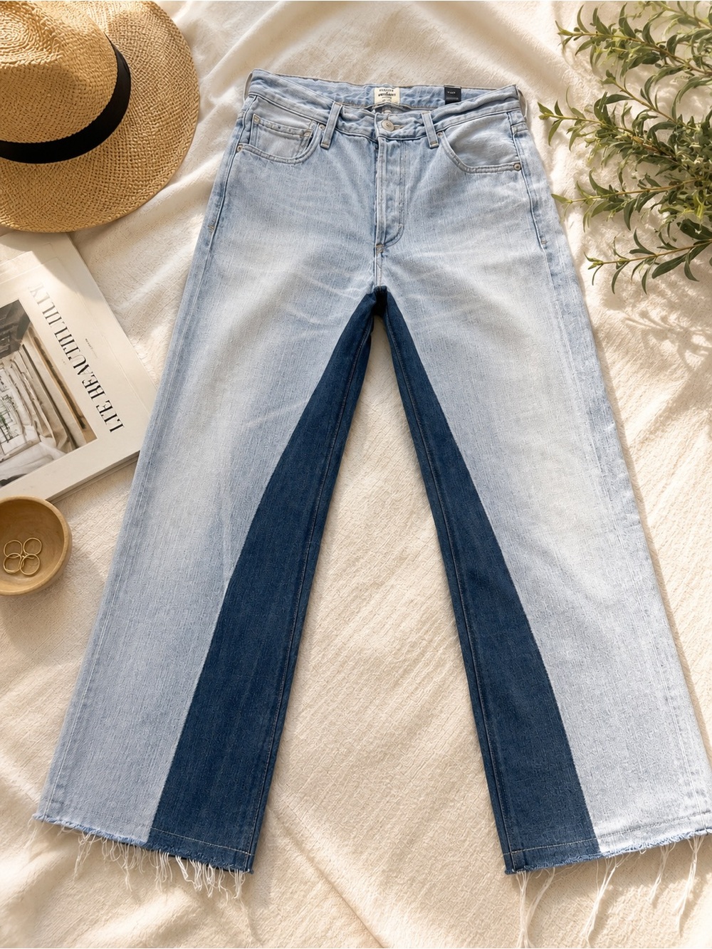 Citizens of Humanity Cora Crop Shadow Inseam Jeans 25 Premium Vintage Raw Hem